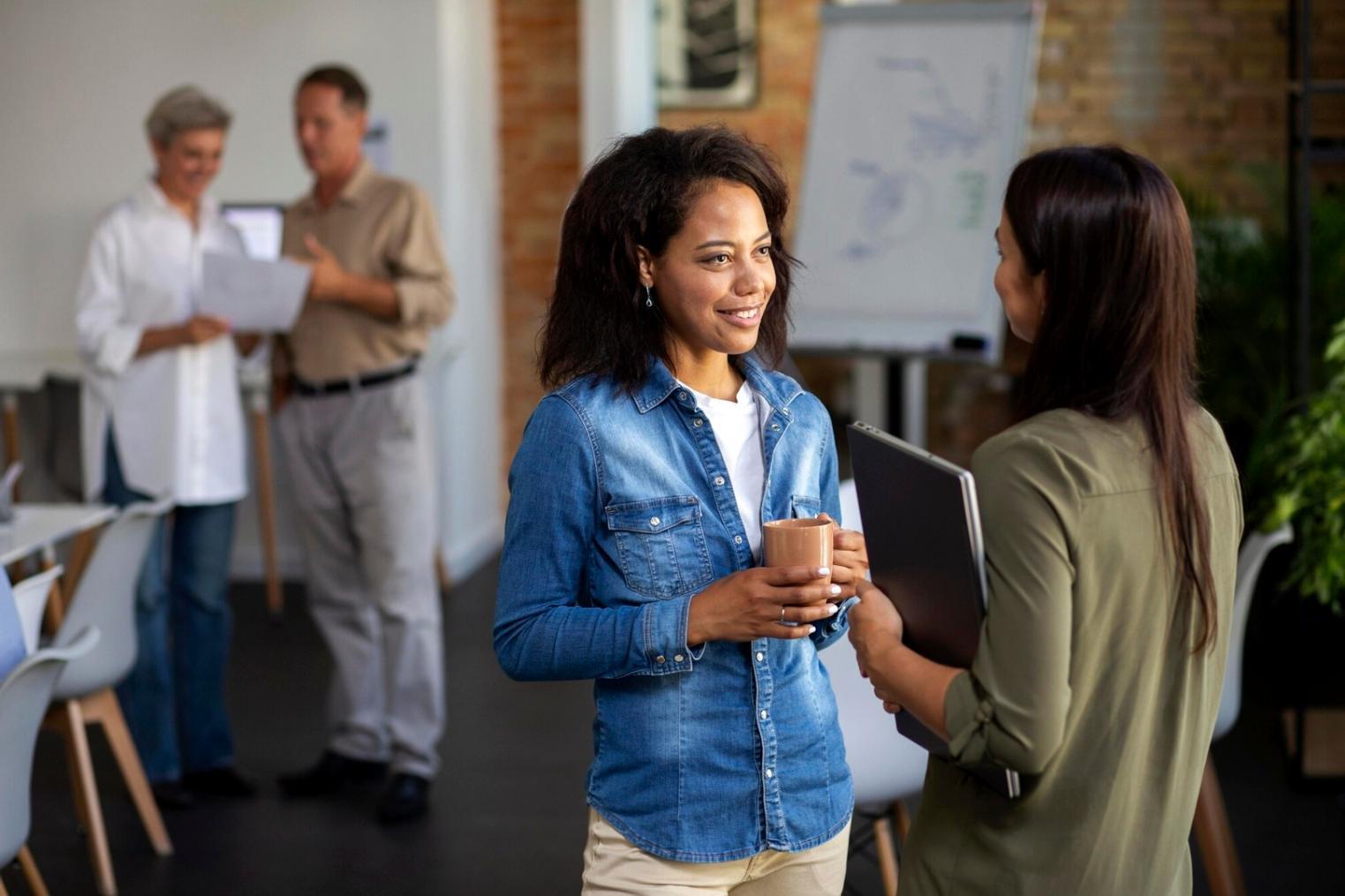 Análisis financiero profesional en entorno empresarial moderno